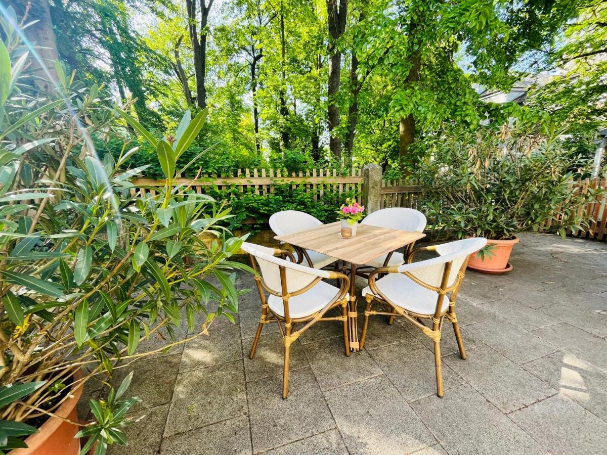 Ferienwohnungen An Der Salvatorkirche - Zentrales Apartmenthaus Mit Terrasse Coburg Esterno foto
