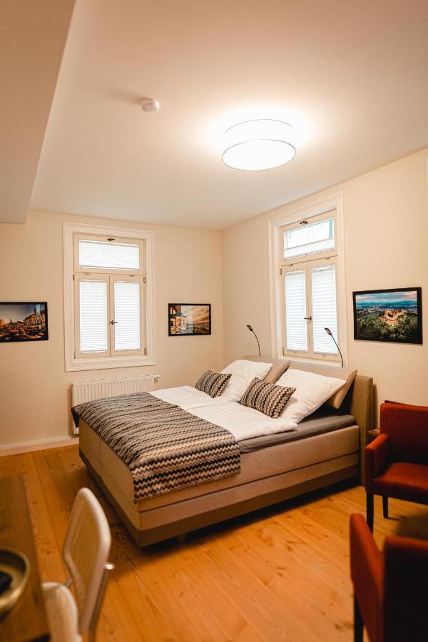 Ferienwohnungen An Der Salvatorkirche - Zentrales Apartmenthaus Mit Terrasse Coburg Esterno foto