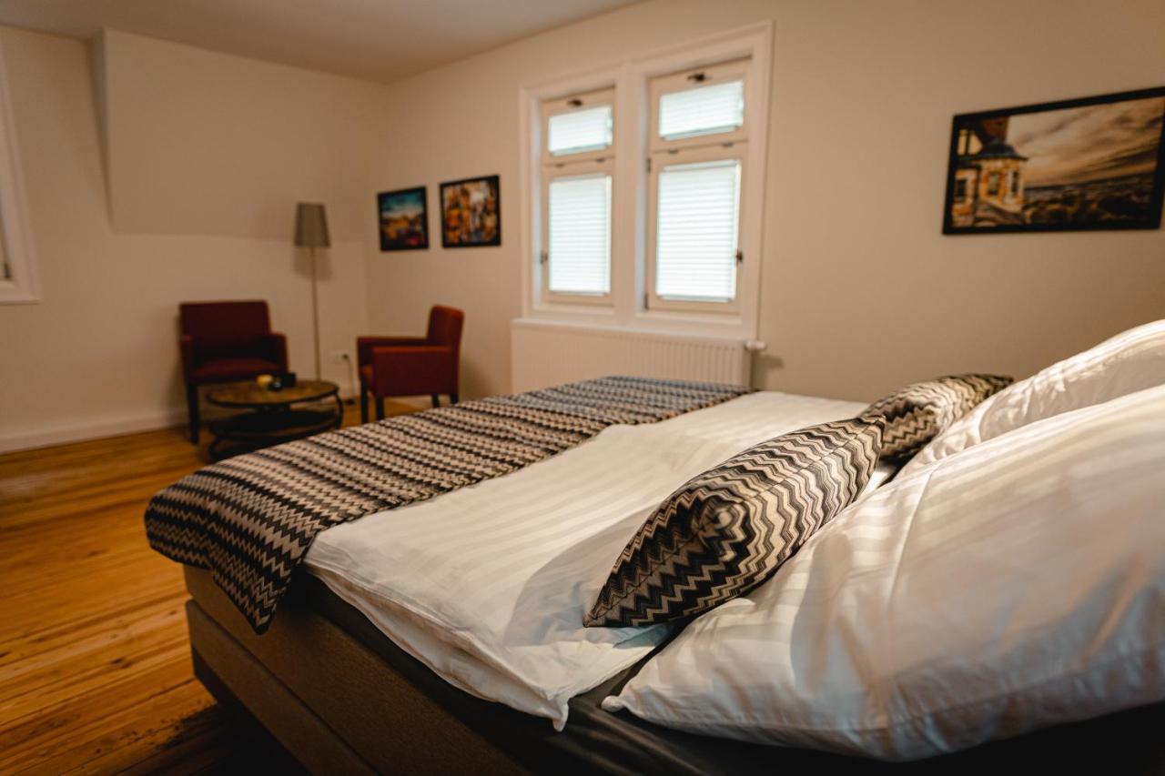 Ferienwohnungen An Der Salvatorkirche - Zentrales Apartmenthaus Mit Terrasse Coburg Esterno foto